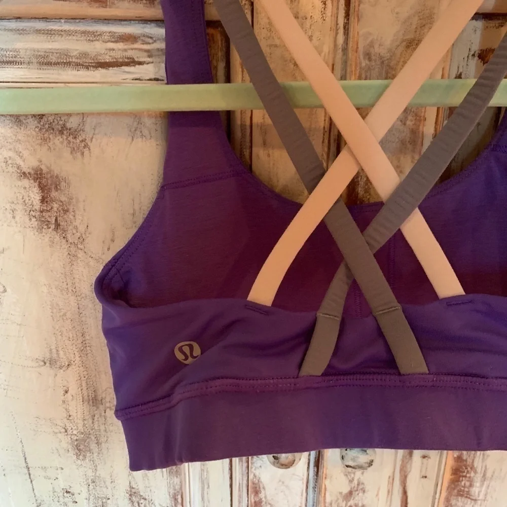 Lulu 🍋 Energy Bra Iris Flower/Denim/Silver Spoon​​​​​​​​​ - Picture 5 of 6